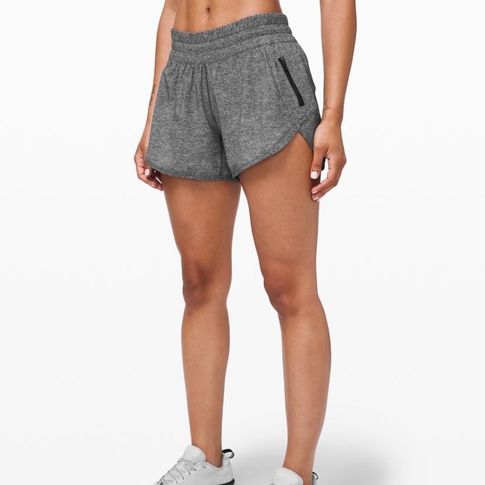 Lululemon Tracker Low Rise Shorts 4”